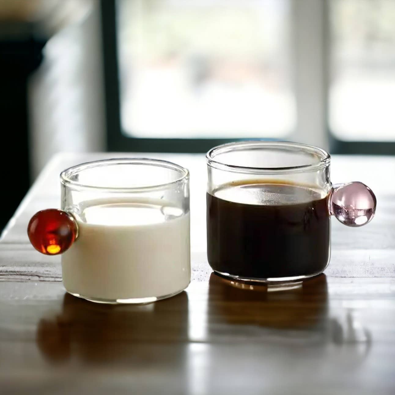 Tazzine da caffè in vetro con manico a sfera