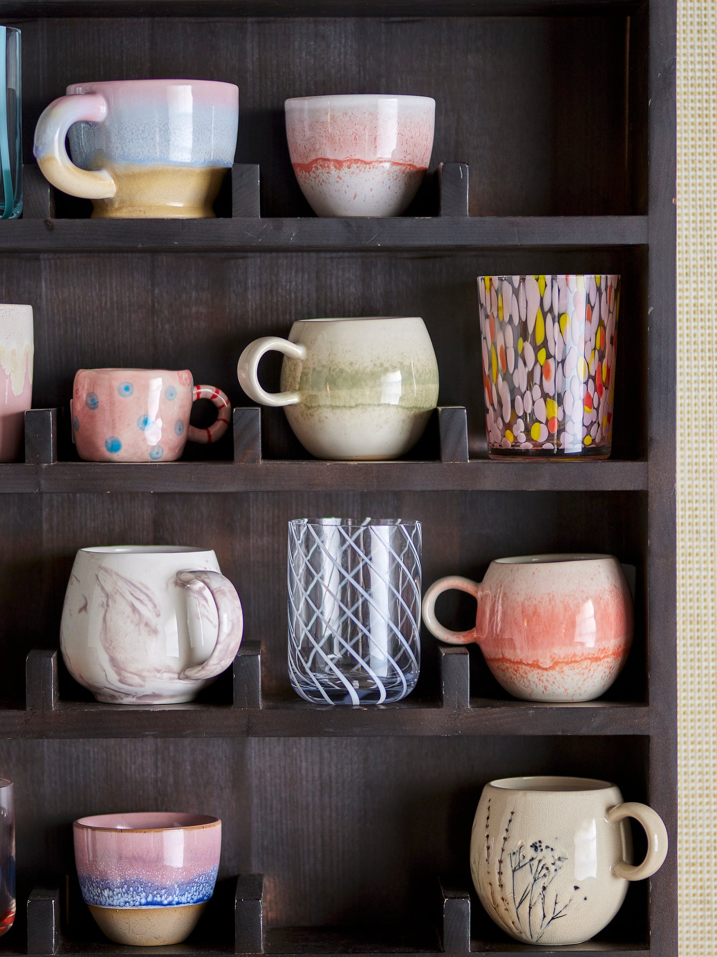 Tazza NINI - rosa con pois azzurri e manico a righe rosa e rosso