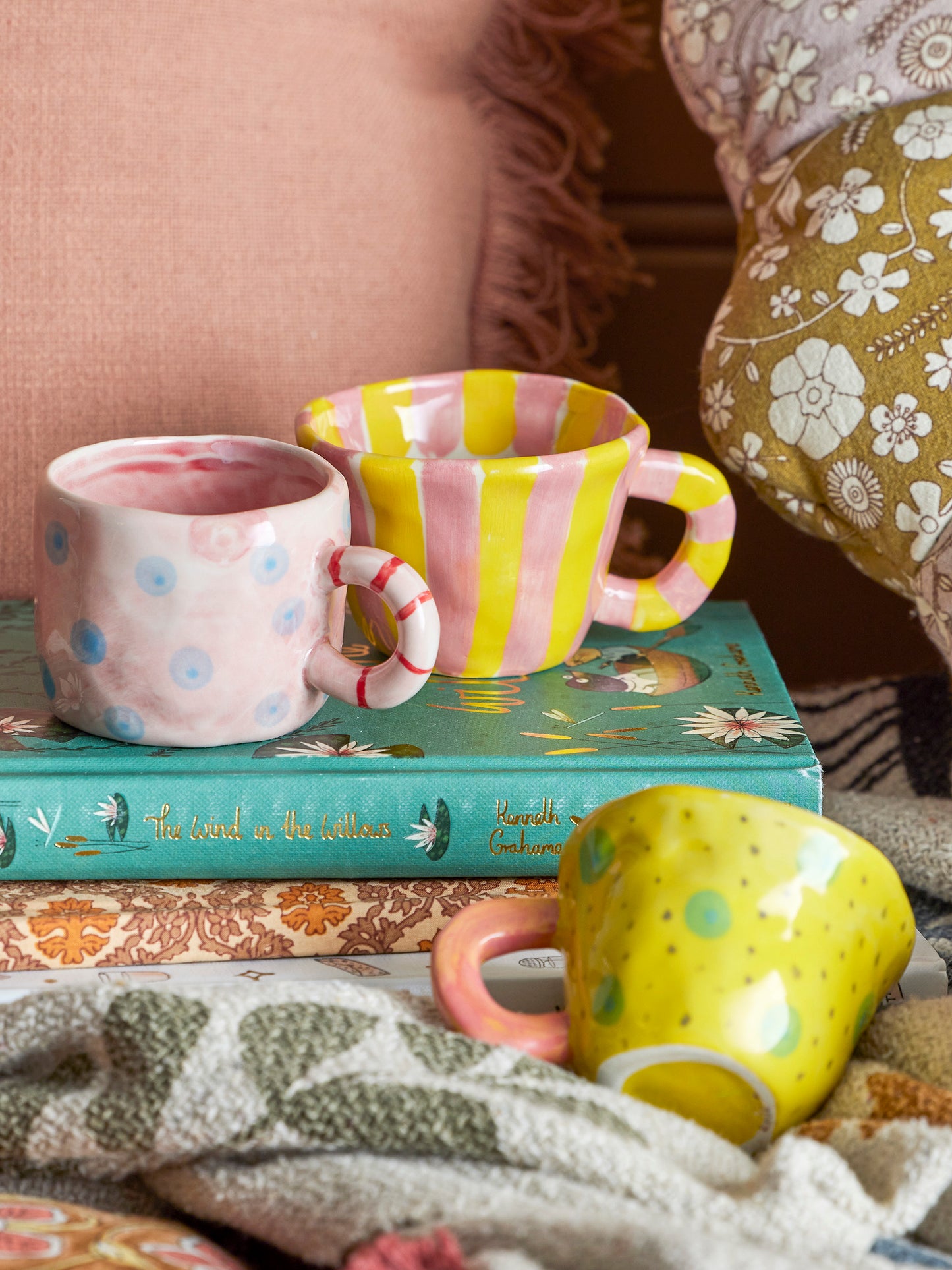 Tazza NINI - gialla a pois verdi e manico rosa