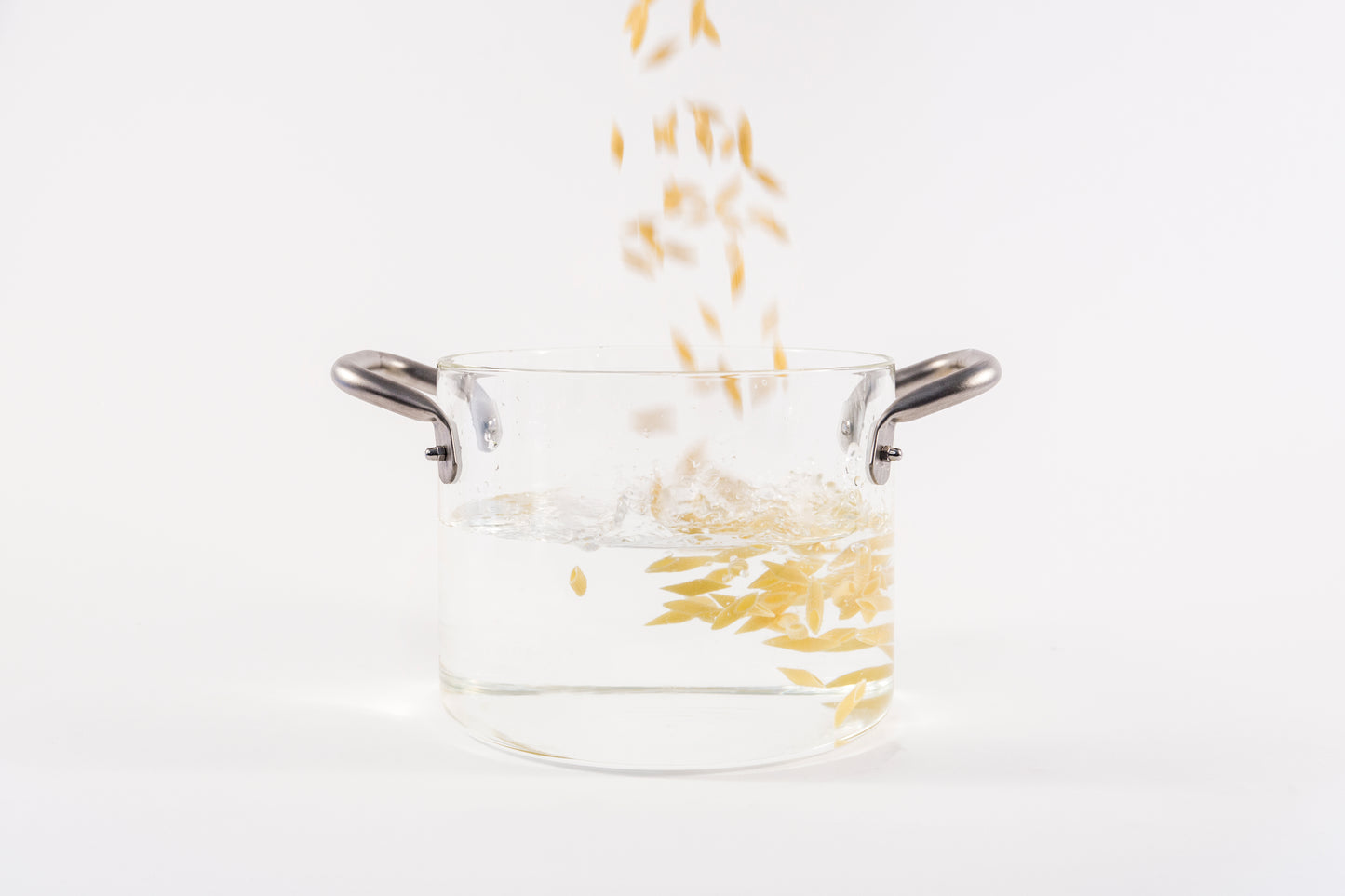 Beyond Basic - THE GLASS POT - Pentola in vetro borosilicato - Design Massimo Castagna - KnIndustrie