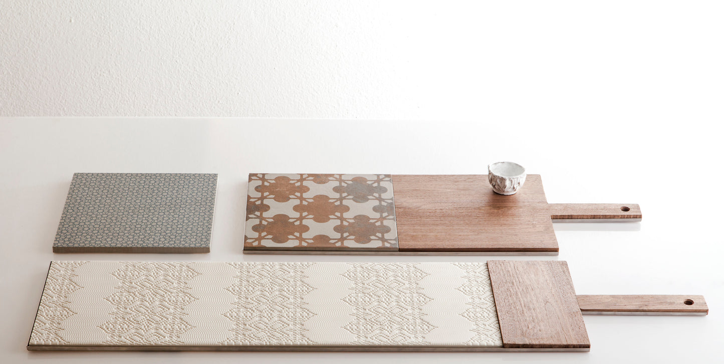 IN-TAGLIO 2 - Tagliere/Centrotavola in ceramica e legno 18 x 79 cm - colore Bianco/Legno - KnIndustrie