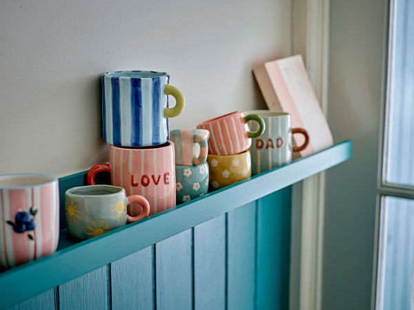 Tazza NINI - azzurra con fiori bianchi e manico blu