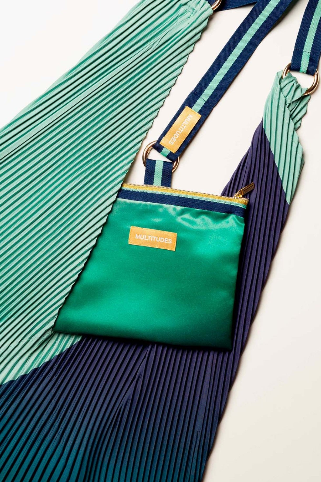 Pochette in raso plissettato - modello MONICA VERDE