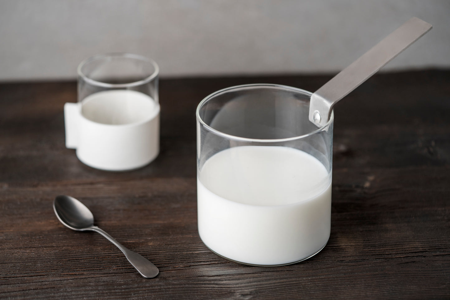 THE KETTLE - Bollilatte in vetro borosilicato - Design Lara Caffi (2018) - KnIndustrie