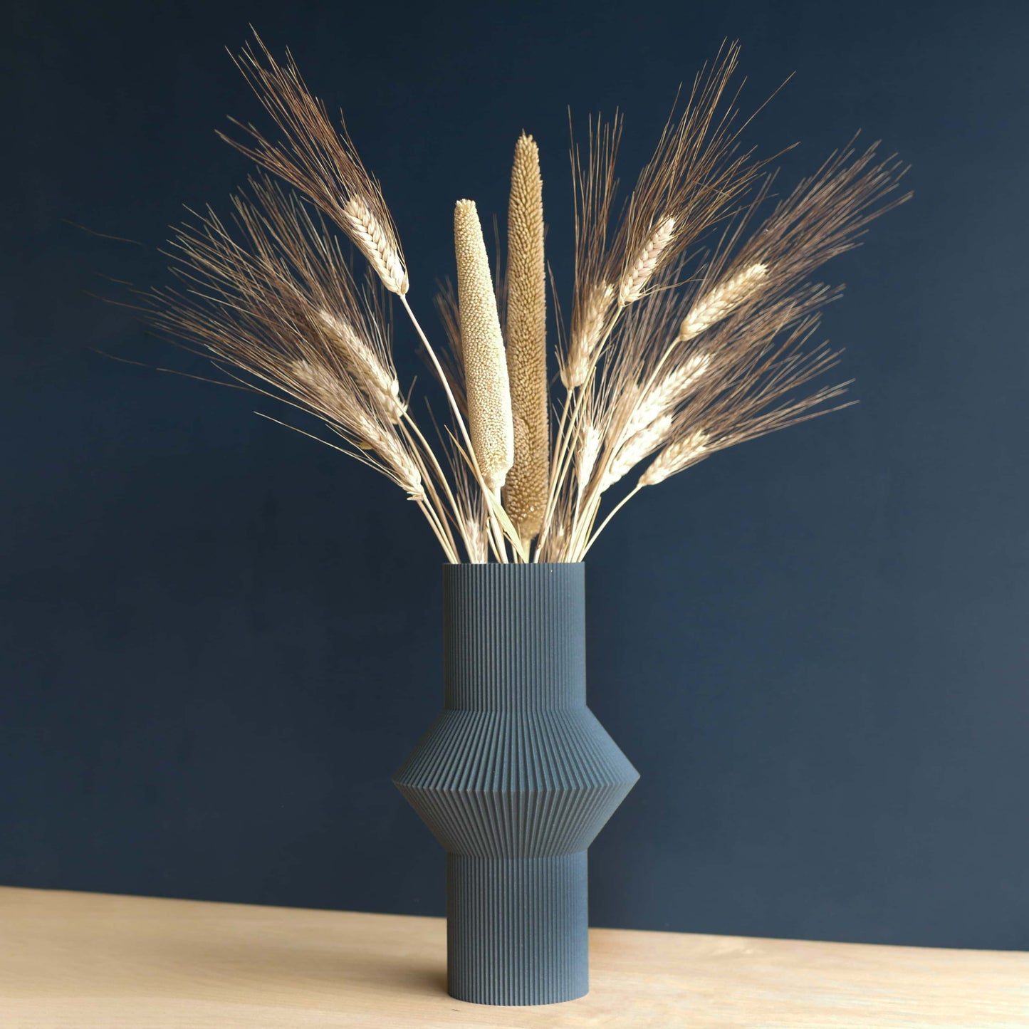 Vaso in legno riciclato HOI - perfetto per fiori secchi