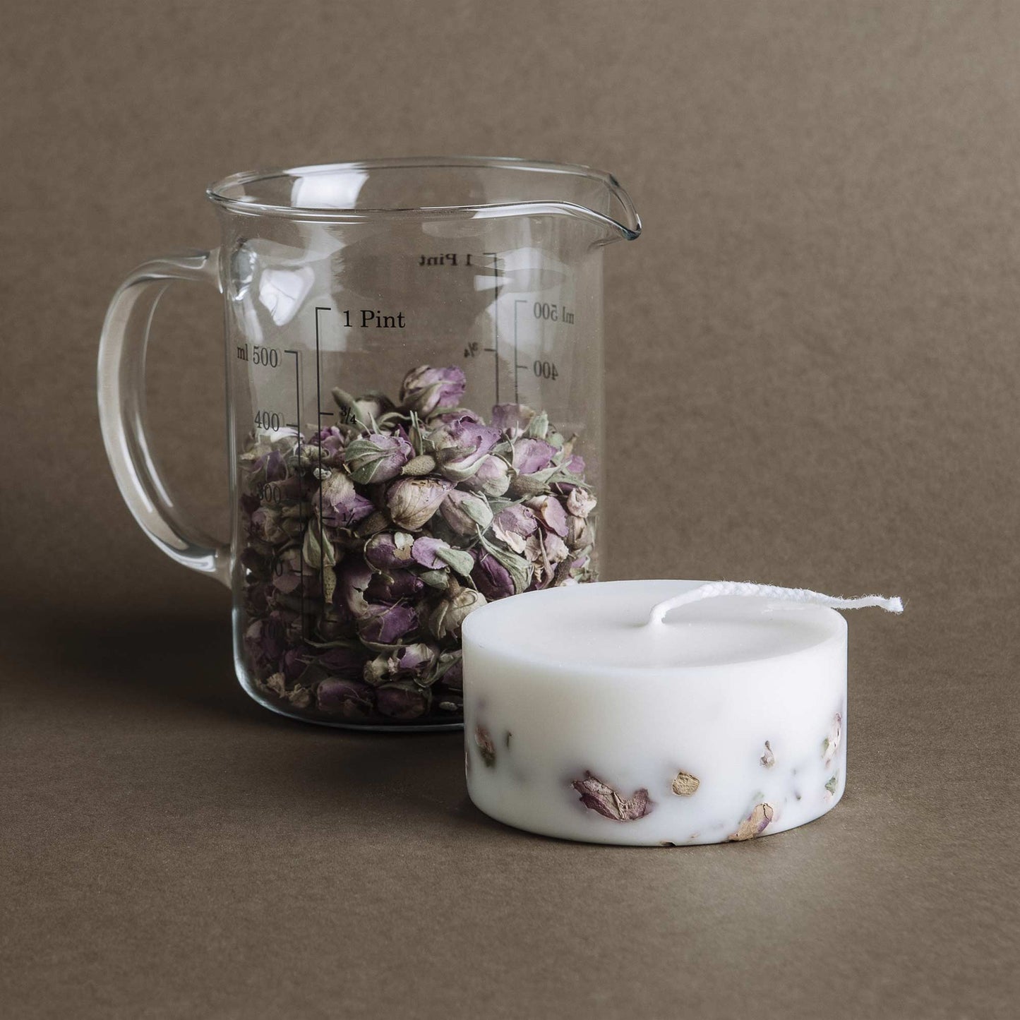 Mini candela rosa - Candela botanica ed artigianale - Fatta a mano