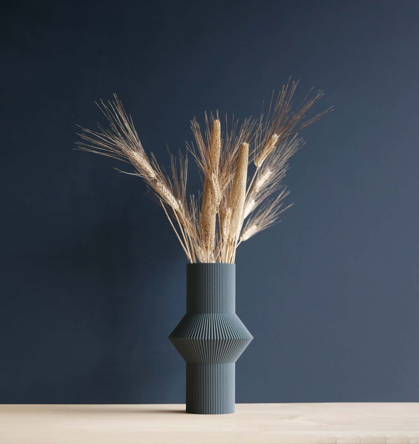 Vaso in legno riciclato HOI - perfetto per fiori secchi