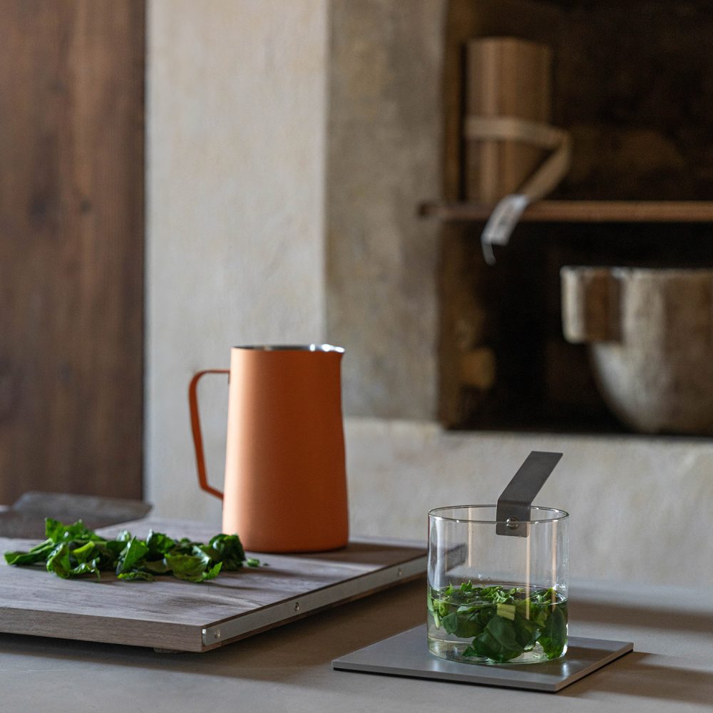 THE KETTLE - Bollilatte in vetro borosilicato - Design Lara Caffi (2018) - KnIndustrie