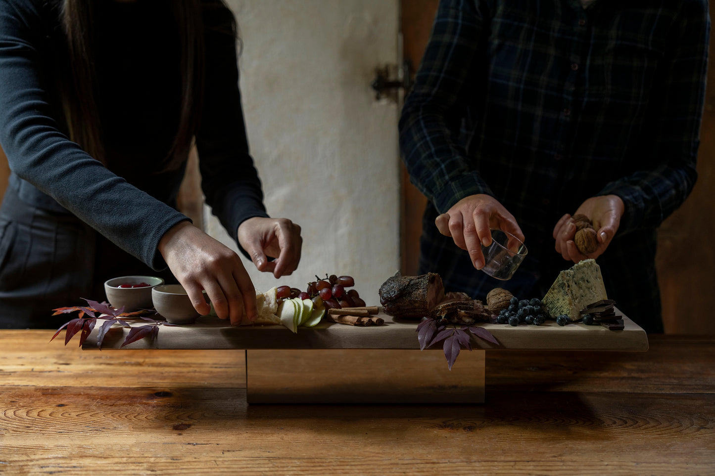 CENTROTAVOLA GASTRONOMICO - ESSENZE - KnIndustrie