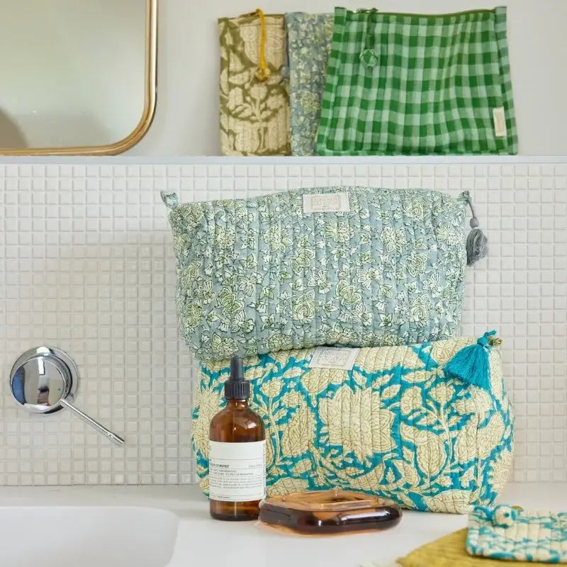 Beauty case - Chandra Blue Lake - dim. 26 x 15 cm