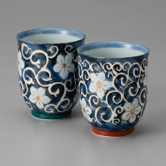 Set di 2 tazze giapponesi in porcellana Arita – motivo Kikyo Karakusa rosso e verde – ceramica artigianale